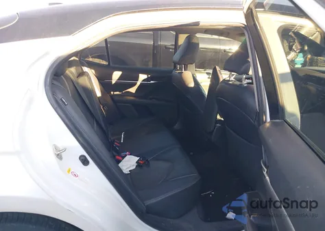 2018 Toyota Camry Xse z USA, uszkodzony, nr VIN 4T1B61HK2JU150815